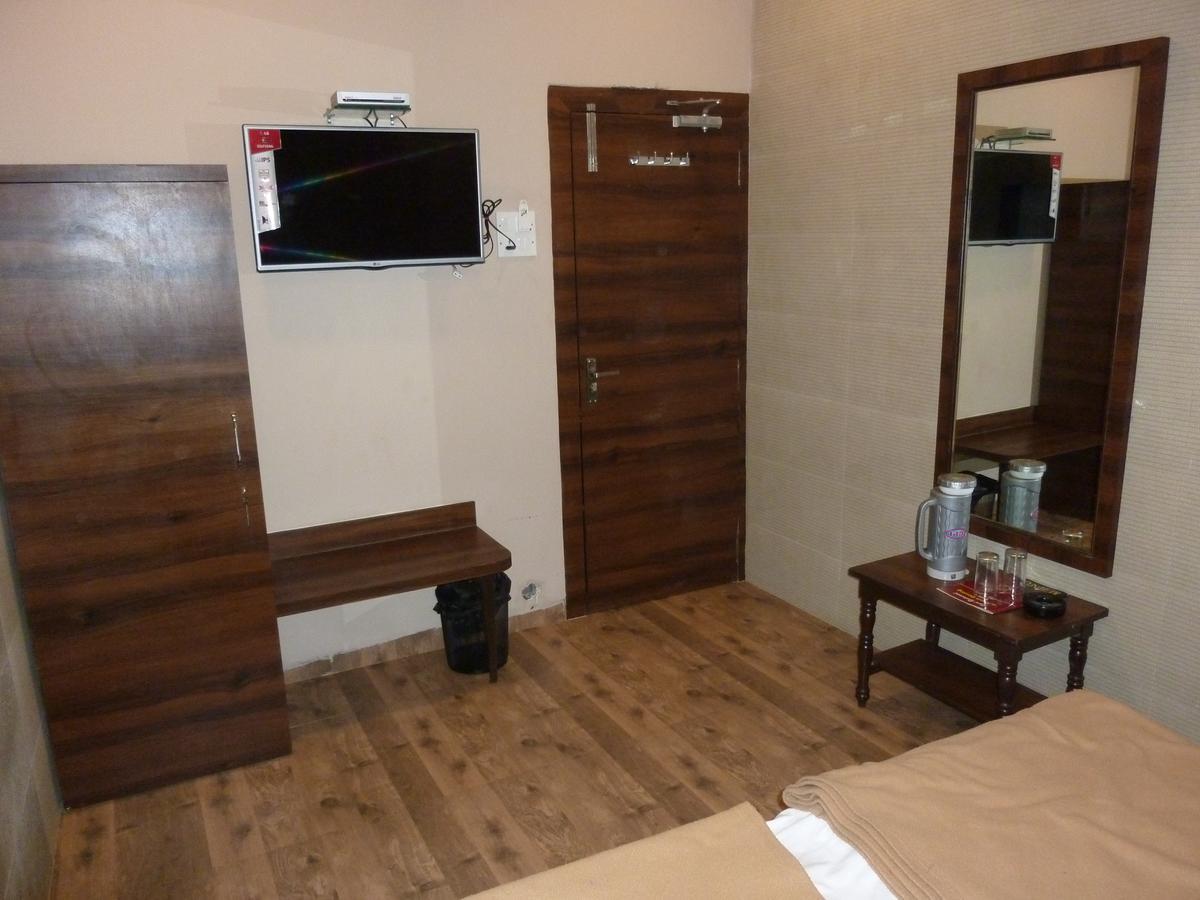 Hotel Regal Palace Mumbai Luaran gambar