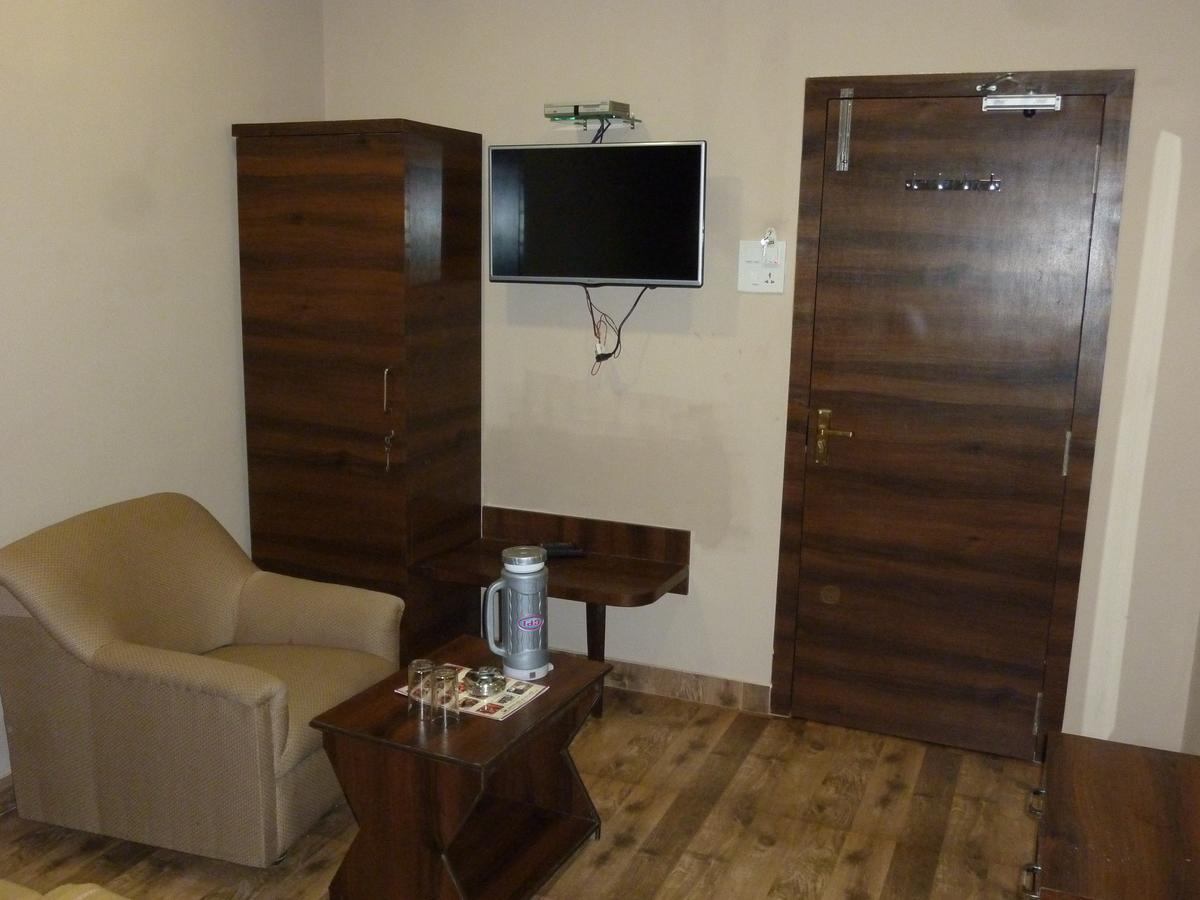 Hotel Regal Palace Mumbai Luaran gambar