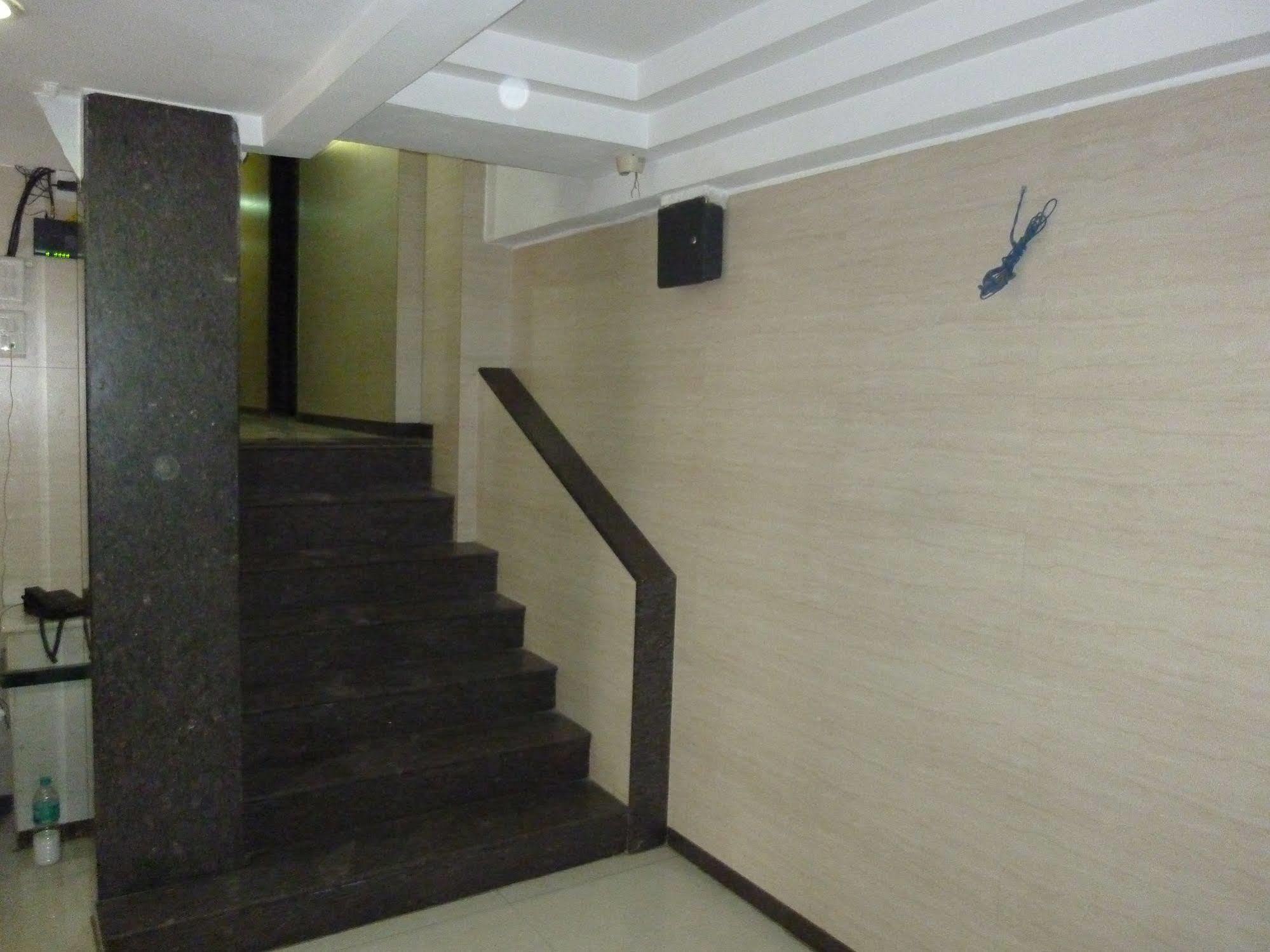 Hotel Regal Palace Mumbai Luaran gambar