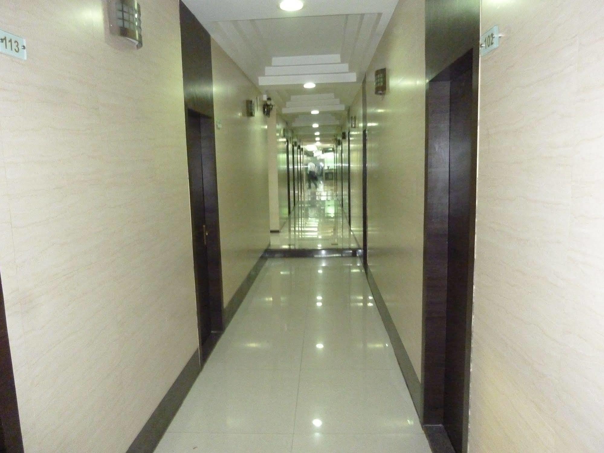 Hotel Regal Palace Mumbai Luaran gambar